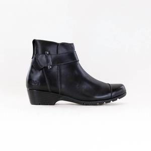 NEW TAOS women's gazette boot in black